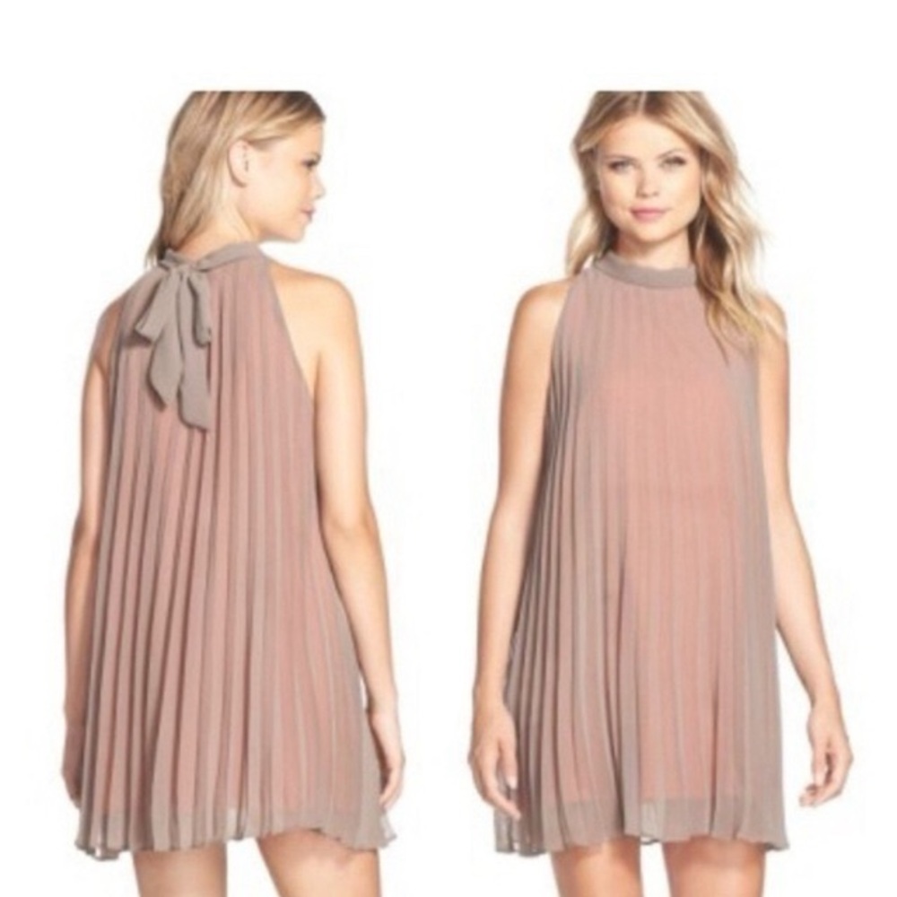 BB Dakota | Devlan Pleated Trapeze Dress Taupe & Peach  Sleeveless Size Medium